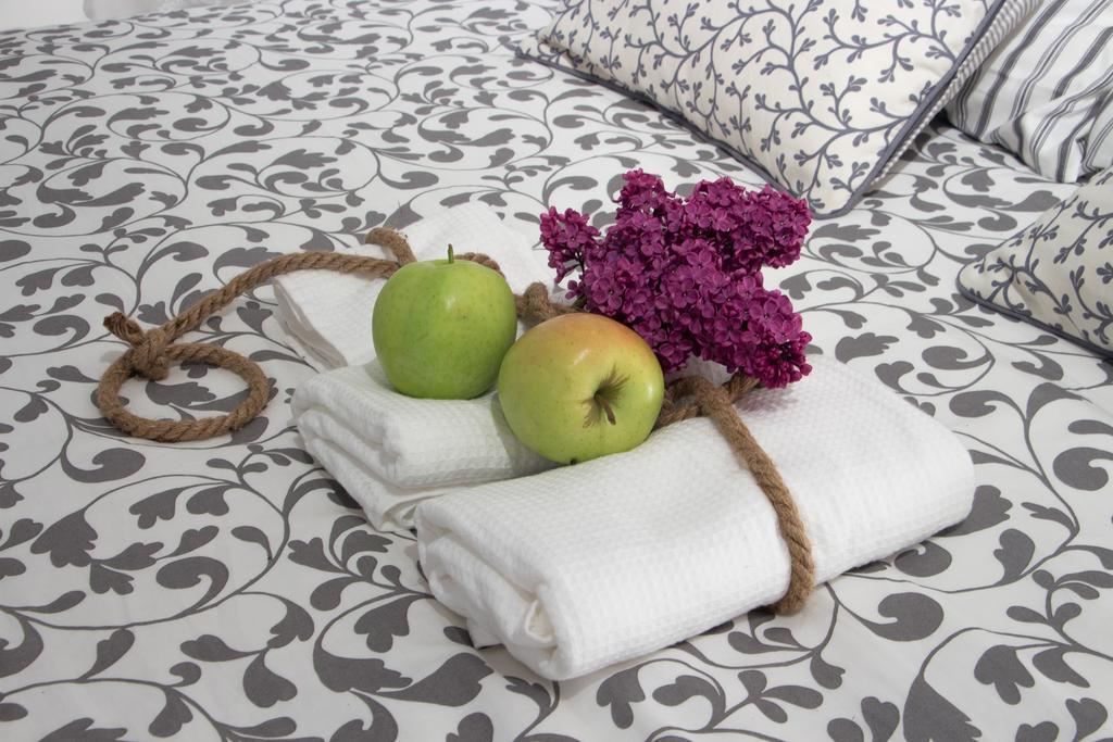 Studio Doroteja Apartment Sezana ภายนอก รูปภาพ